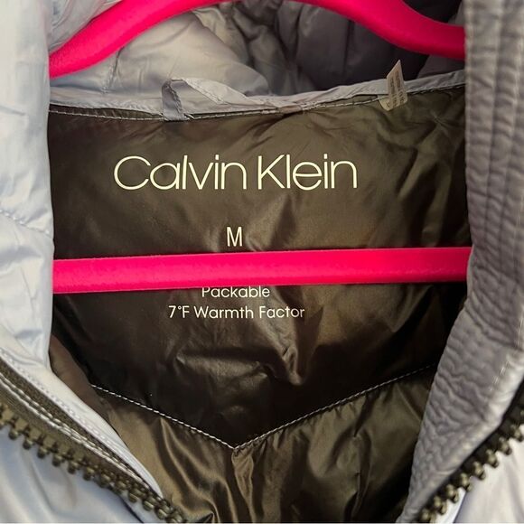 CK Calvin Klein Women's Hooded Packable Puffer
Coat | Size Medium - Picture 3 of 5